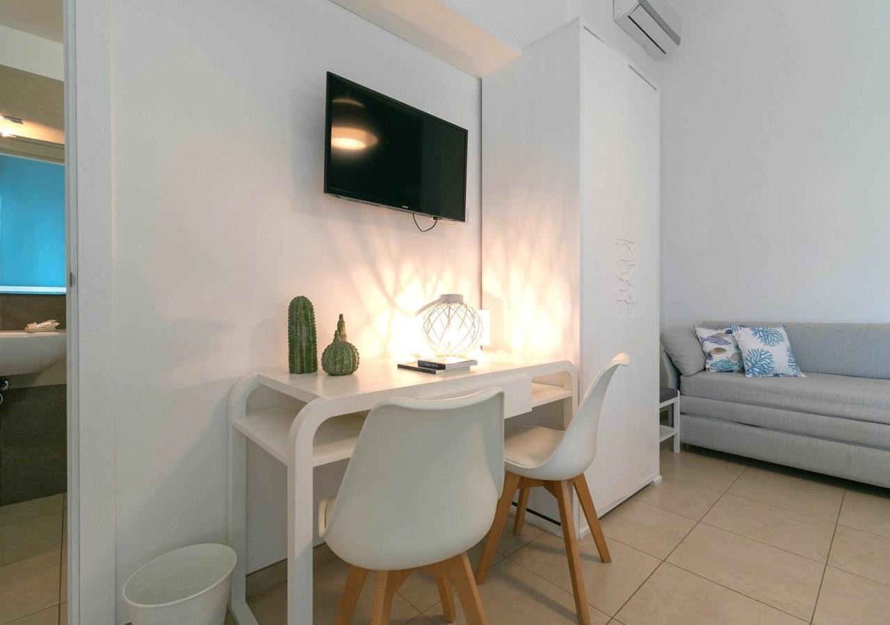 Fronte Mare Rooms By Salentolimit Porto Cesareo Esterno foto