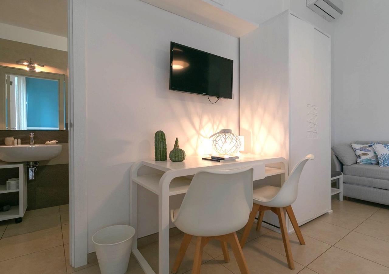 Fronte Mare Rooms By Salentolimit Porto Cesareo Esterno foto