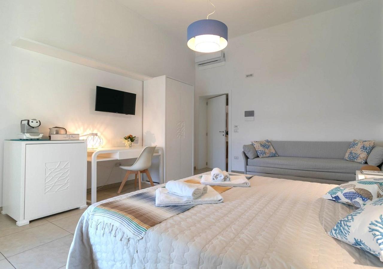 Fronte Mare Rooms By Salentolimit Porto Cesareo Esterno foto